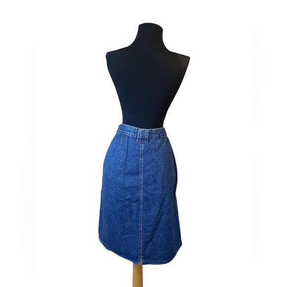 Vintage Chic Classic Denim Jean Skirt - Picture 5 of 15